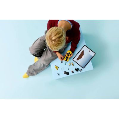 12. LEGO City 60487 Żółta taksówka