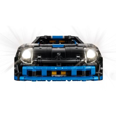 9. LEGO Technic 42176 Samochód wyścigowy Porsche GT4 e-Performance