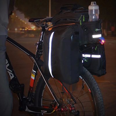 4. Torba rowerowa Rockbros A6-03BK na bagażnik 35 l z rozkładanymi kieszeniami - czarna