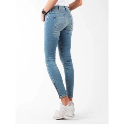 5. Jeansy Wrangler Skylark W27F4072F