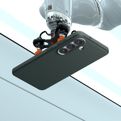 11. Etui Spigen Liquid Air Mag MagSafe na Samsung Galaxy S26+ - zielone
