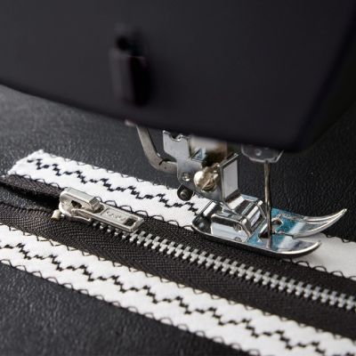 16. Maszyna do szycia Singer 4432 Black