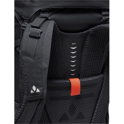 6. VAUDE Asymmetric 52+8 60 l Czarny