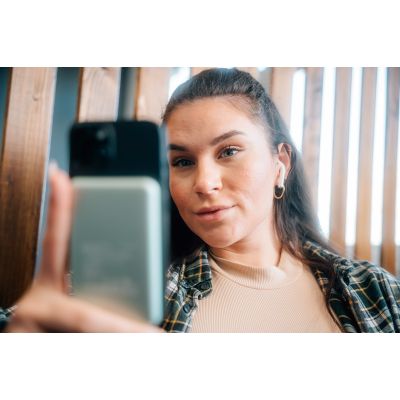 6. Verbatim Charge 'n' Go Litowo-polimerowy (LiPo) 10000 mAh Bezprzewodowe ładowanie Zielony