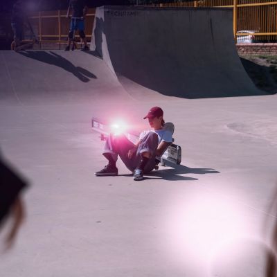 2. Prywatyzujące szkło hartowane 3mk Rainbow Privacy na Apple iPhone 16 Plus