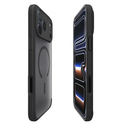 13. Etui Spigen Ultra Hybrid MagSafe na iPhone 17 Pro Max - czarne