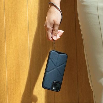 9. Etui UNIQ Transforma MagSafe na iPhone 13 Pro / iPhone 13 - niebieskie