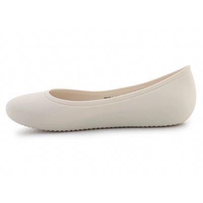 7. Baleriny Crocs Brooklyn Flat 209384-160