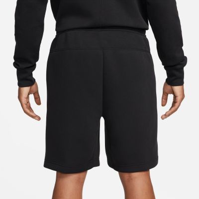 2. Spodenki Nike Tech Fleece M FB8171-010