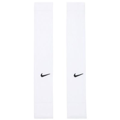 3. Getry Nike Strike FQ8282-100