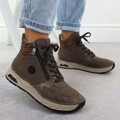 6. Botki damskie z panterką brązowe Rieker 44565-25