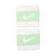 5. Frotki na nadgarstek Nike Swoosh Wristbands 2 szt N0001565117OS