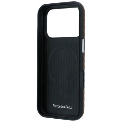 7. Etui Mercedes Leather Semi Wrap Wood Effect MagSafe na iPhone 17 Pro Max - brązowe