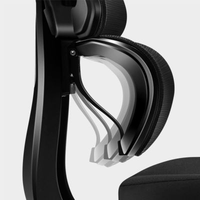 28. Fotel biurowy MA-Expert 4.9 Black