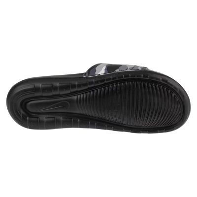 4. Nike Victori One Slide CN9678-001 Czarne 38,5