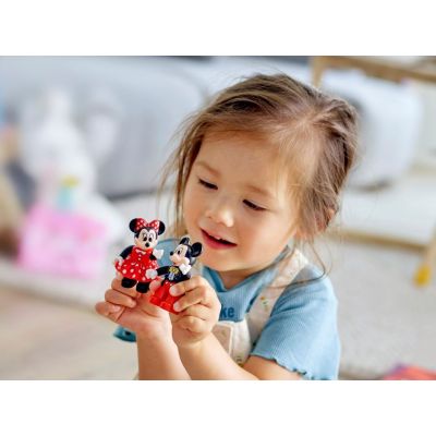 8. LEGO DUPLO 10941 Urodzinowy pociąg myszek Miki i Minnie