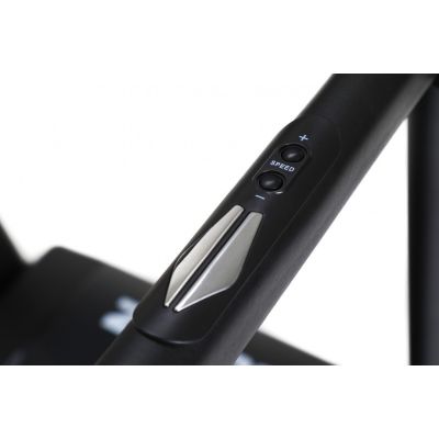 10. ZIPRO Notus bieżnia 470 x 1350 mm 18 km/h