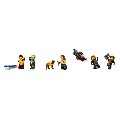 18. LEGO City 60414 Remiza strażacka z wozem strażackim