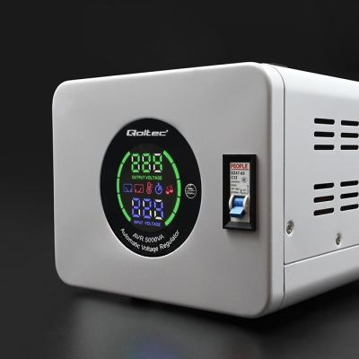 7. QOLTEC STABILIZATOR NAPIĘCIA AUTOMATYCZNY AVR 5000VA