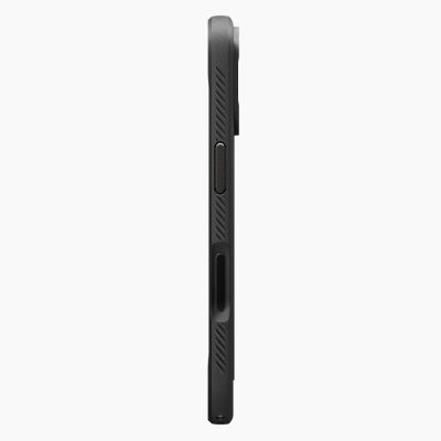 5. Etui Spigen Rugged Armor Mag MagSafe na iPhone 17 - czarny mat