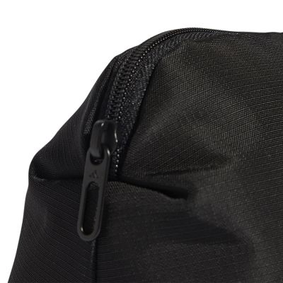 4. Kosmetyczka adidas Defender Cosmetic Pouch JZ2785