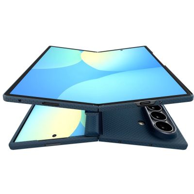5. Etui Spigen AirSkin Aramid MagFit MagSafe na Samsung Galaxy Z Fold 8 Ultra - granatowe