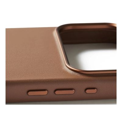 4. Mujjo Leather Case - etui skórzane do iPhone 17 Pro Max kompatybilne z MagSafe (tan)