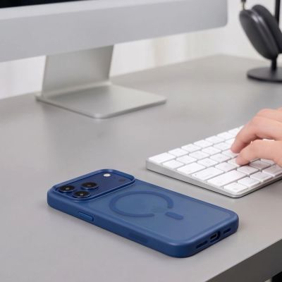 7. Etui Tech-Protect Magmat Magsafe CC na iPhone 18 Pro Max / 17 Pro Max - granatowe matowe