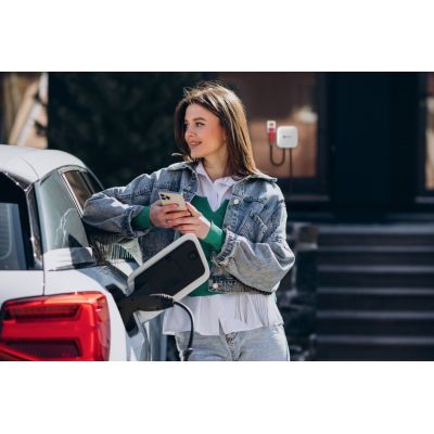 3. DEFENZO ŁADOWARKA DO SAMOCHODÓW ELEKTRYCZNYCH WALLBOX HOME AC11 SMART