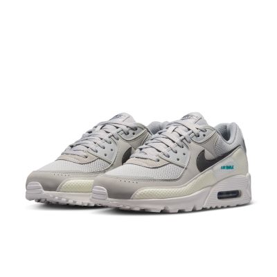 4. Buty Nike Air Max 90 PRM IM5759-005