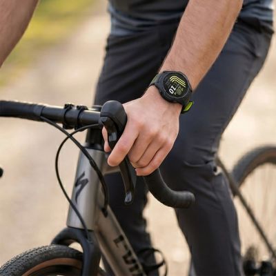 7. Etui Tech-Protect Defense Air na Garmin Forerunner 70 / 170 - czarne