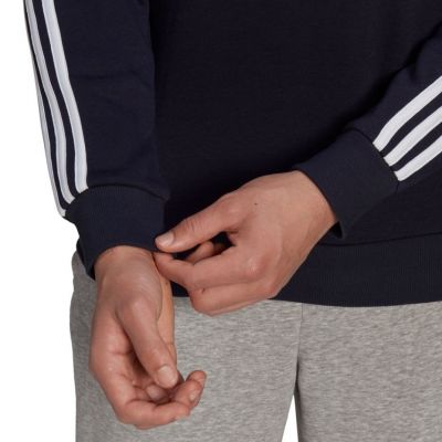 7. Bluza adidas Essentials Sweatshirt M GK9111