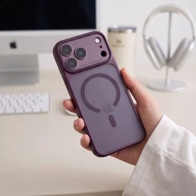 7. Etui Tech-Protect MagPrime MagSafe CC na iPhone 18 Pro / 17 Pro - dark cherry matowe
