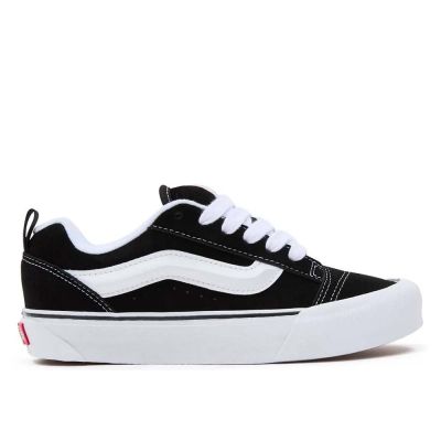 5. Trampki męskie Vans Knu Skool Black True White czarnp-białe (VN0009QC6BT)