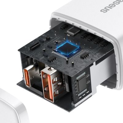 6. Szybka ładowarka sieciowa USB-A / USB-C Baseus Compact CCXJ-B02 20W 3A PD QC 3.0 - biała