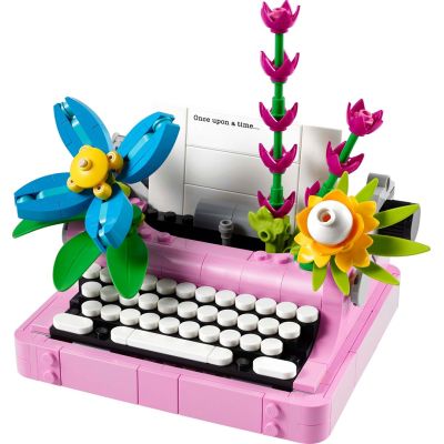 9. LEGO Creator 3w1 31169 - Maszyna do pisania z kwiatami
