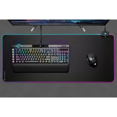 5. Podkładka gamingowa pod mysz Corsair MM700 RGB Extended XL