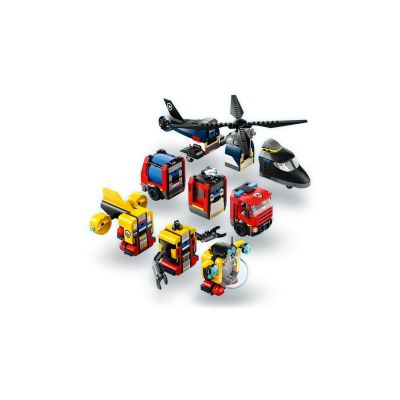 4. LEGO CITY 60462 Zestaw z helikopterem, wozem strażackim i łodzią podwodną