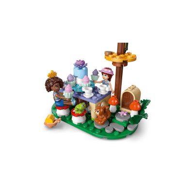 9. LEGO Friends 42690 - Podwieczorek w lesie