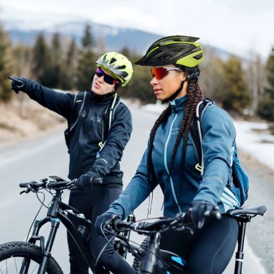 8. Kask rowerowy MTB Wozinsky z odpinanym daszkiem i tylną lampką USB 57-62 cm - czarno-żółty