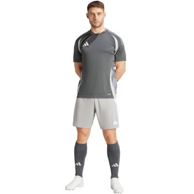 5. Spodenki adidas Tiro 24 M IS1408