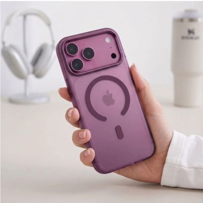 9. Etui Tech-Protect MagZero MagSafe na iPhone 17 Pro / 18 Pro - burgundowe matowe