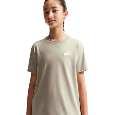 4. Koszulka dla dzieci Nike Sportswear zielona FZ5177 304