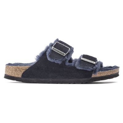 8. Klapki ocieplane Birkenstock Arizona VL Shearling Midnight skóra zamszowa szerokie regular (1020592)