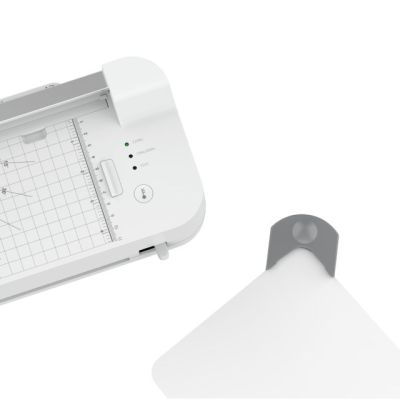 3. HP Laminator ONELAM COMBO A3, na zimno/gorąco, zintegrowany trymer, zaokrąglacz rogów, prędkość 40cm/min + 15 folii: 3xA4, 4xA5, 4xA6, 4xB-CARD, biały