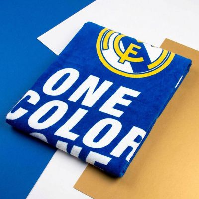 10. Ręcznik Real Madryt 70x140 cm beach towel Jr 2200010392