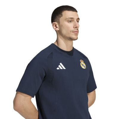 4. Koszulka adidas Real Madryt Tiro Travel Tee KG2967