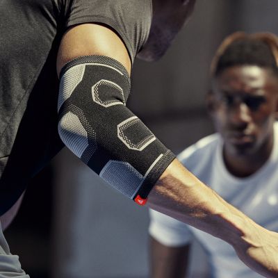 7. Opaska stabilizująca łokieć adidas S ADSU-12531BK