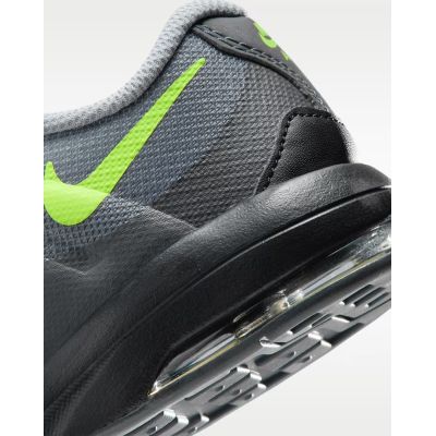 6. NIKE AIR MAX INVIGOR (CD1515-004)