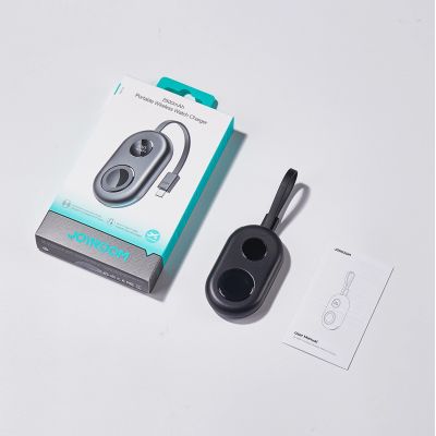 3. Powerbank z ładowaniem bezprzewodowym Joyroom JR-W09 3W z kablem USB-C do Apple Watch  - czarny